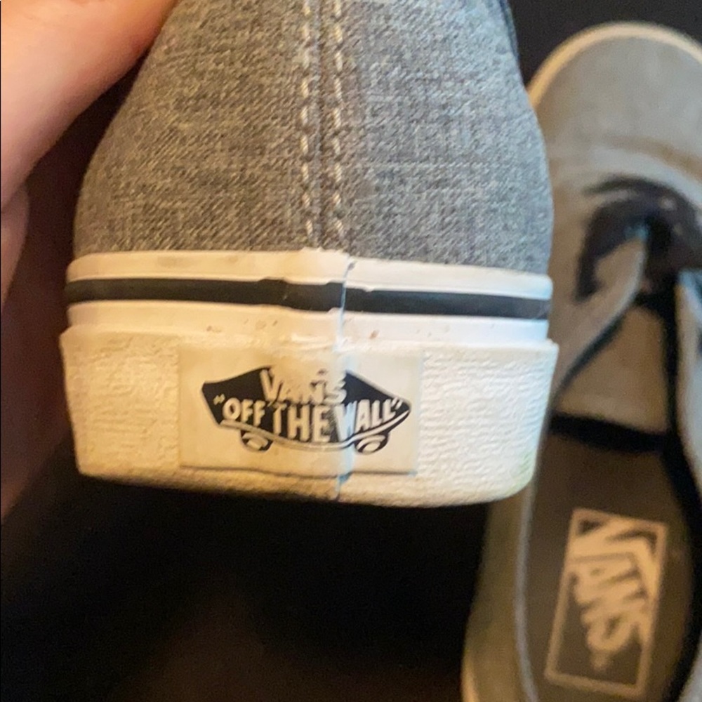 Vans - Picture 3 of 5